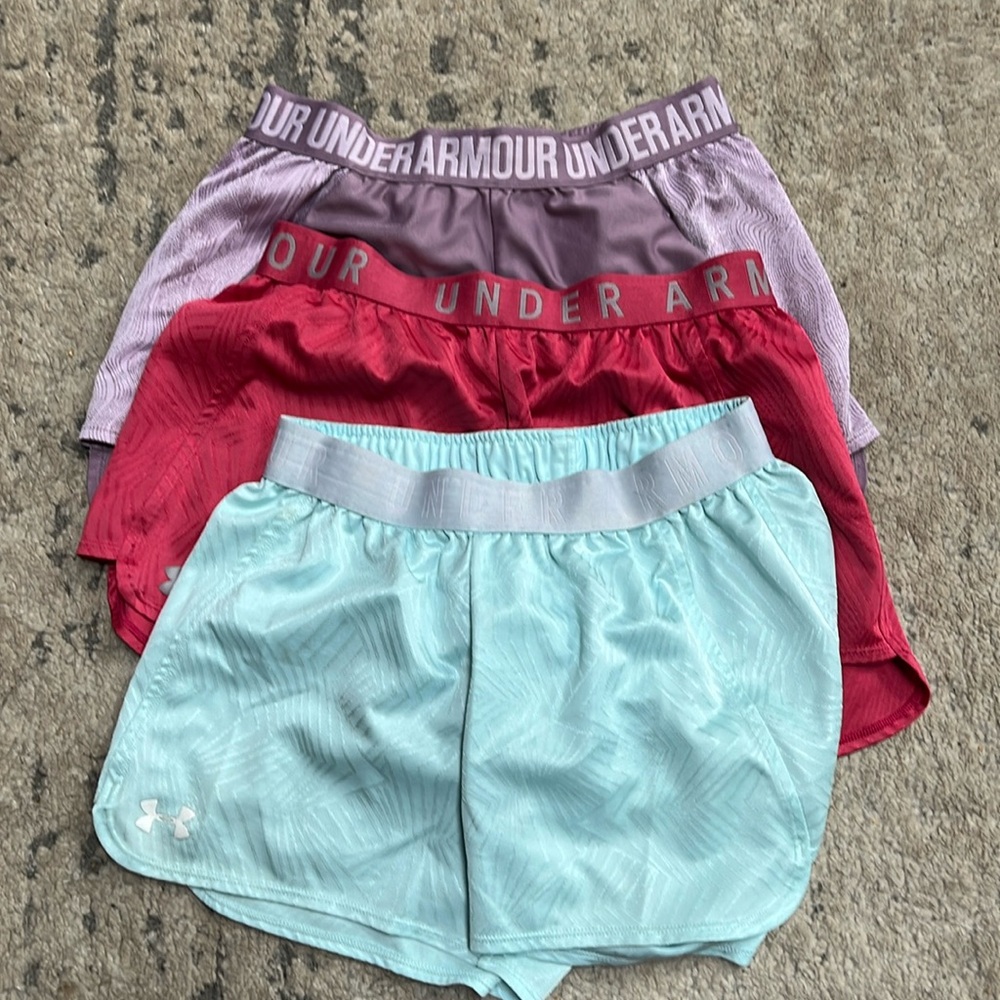 3 pairs of under armor women’s shorts